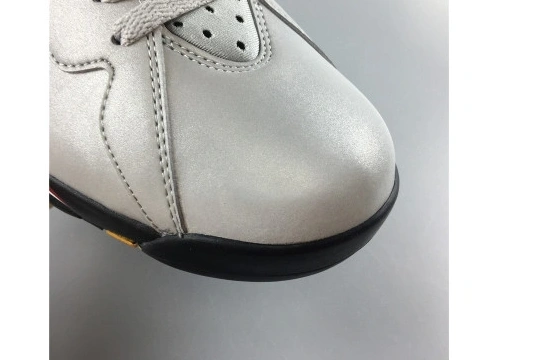 BV6281-006 7 “REFLECTIVE AIR CARDINAL” JORDAN BV6281-006 0225